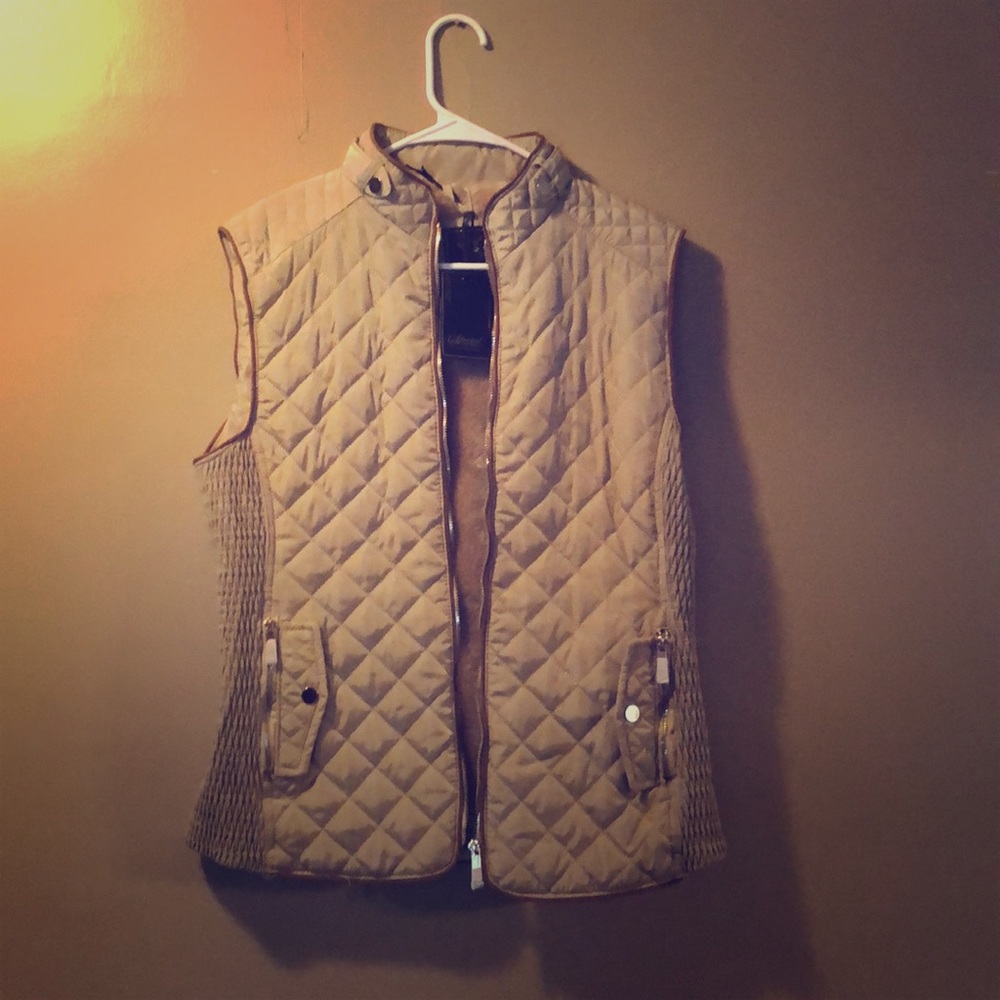 Tan vest new with tags